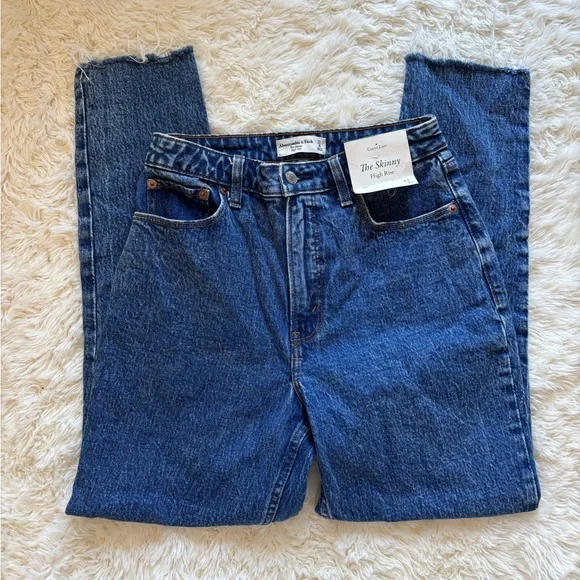 Abercrombie & Fitch Dark Blue High-Rise Skinny Jeans - Picture 1 of 9